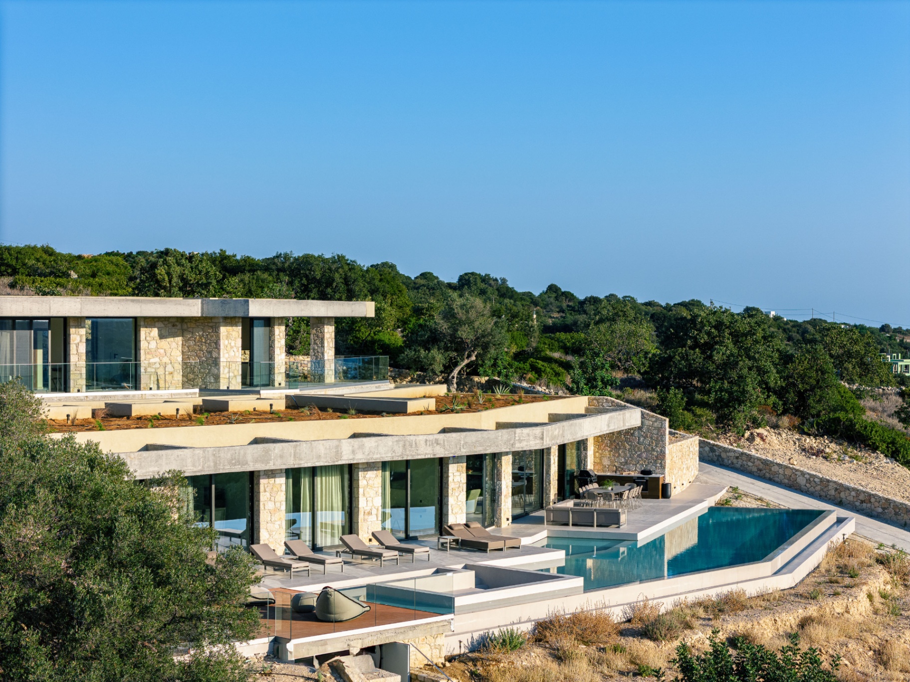 Kreta — Architektonische Villa mit Infinity Pool